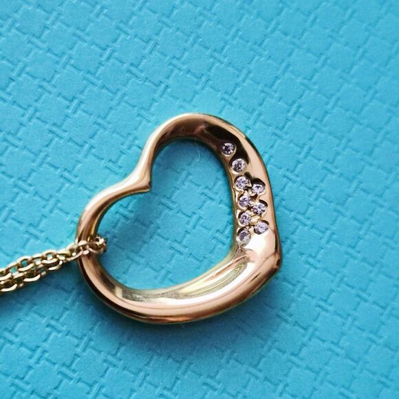 RARE Vintage Tiffany & Co. Elsa Peretti 9 Diamonds Open Heart 18k Necklace 16” - Picture 3 of 9